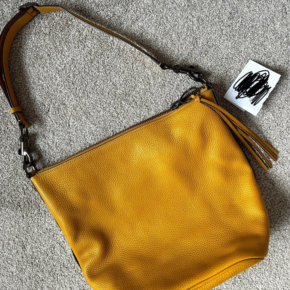 Coach duffle flax yellow